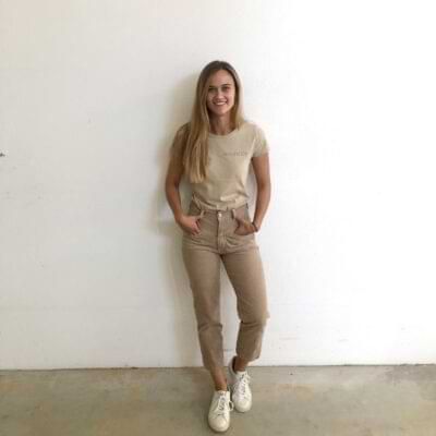 Cate macht den Aufmaß und führt die Kundenberatungen durch.