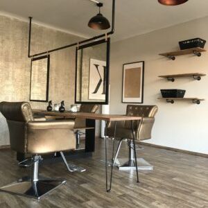 Holzmöbel machen gemütlich. Die Firma Holzreich ist die Tischlerei.